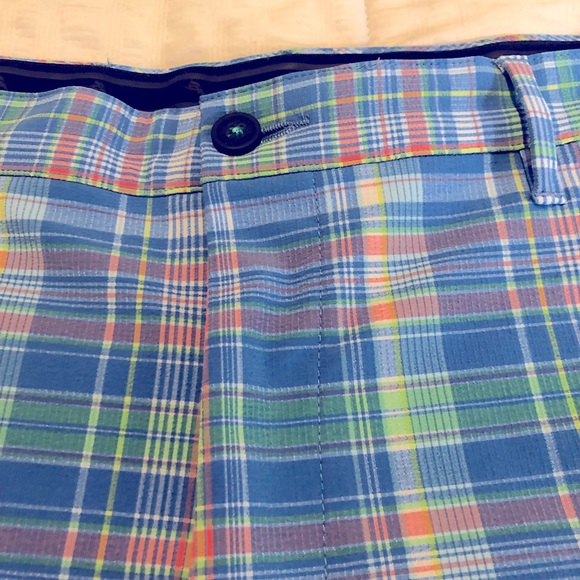 Men’s Tommy Bahama Plaid Shorts, size 42, Blue,pink, and green - Picture 5 of 10